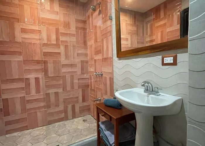 3br I Pool L 10 Min Walk To
